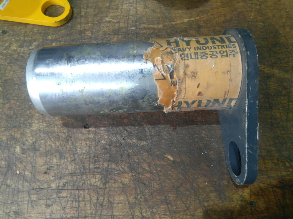 Палец 61N8-01861