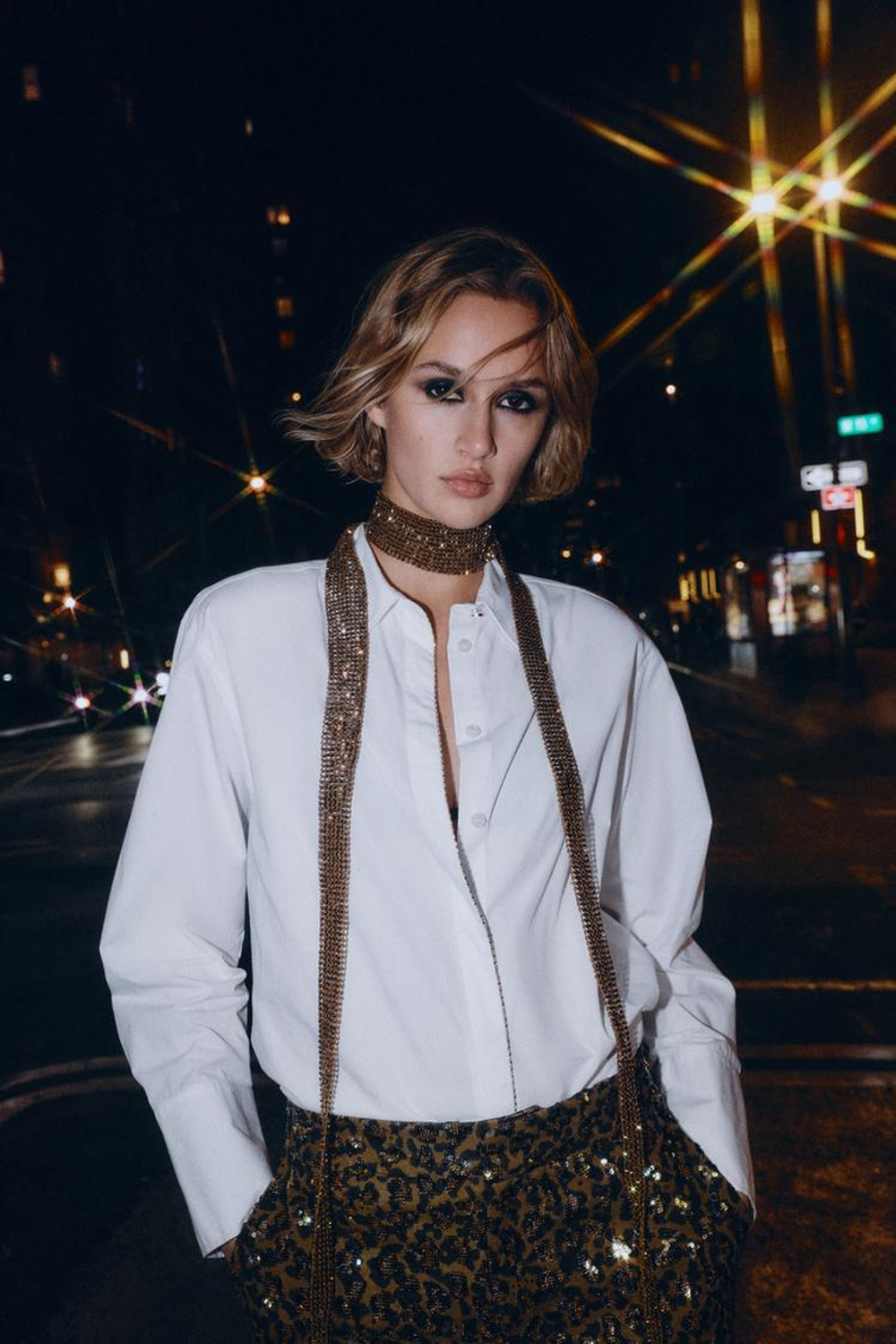 ZARA РУБАШКА ИЗ ПОПЛИНА С БУСИНАМИ НА ПЛАНКЕ, БЕЛЫЙ