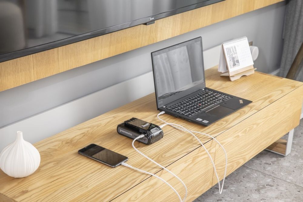 Пылесос беспроводной вертикальный аккумуляторный Greenworks 24В G24SVK4 с АКБ 4 А*ч и ЗУ, Арт. 4700607UB