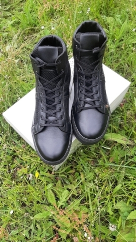 Ознакомительный образец! Кеды мужские кожаные с сеткой.