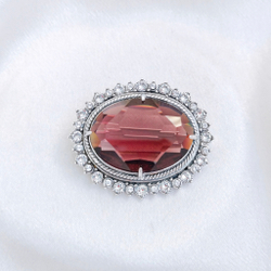 "Лаодамия" брошь в серебряном покрытии из коллекции "Пале-Рояль" от Jenavi с замком булавка