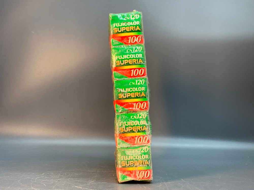 Фотопленки набор 10 пленок Fujicolor Superia на средний формат, просроченные