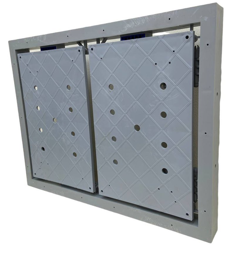 Люк ревизионный под покрытие съемный 350х450 мм, дверка 300х400 мм