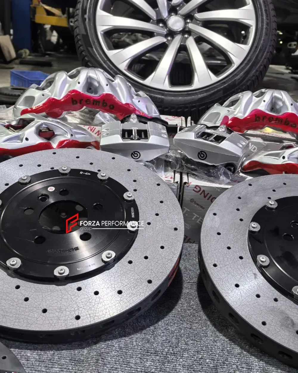 КАРБОН КЕРАМИЧЕСКАЯ УСИЛЕННАЯ ТОРМОЗНАЯ СИСТЕМА ДЛЯ LAND ROVER RANGE ROVER L460 2020+ Ленд Ровер