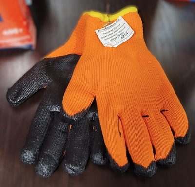Перчатки Оранж акриловые рифленные вспененные черный облив 10/480