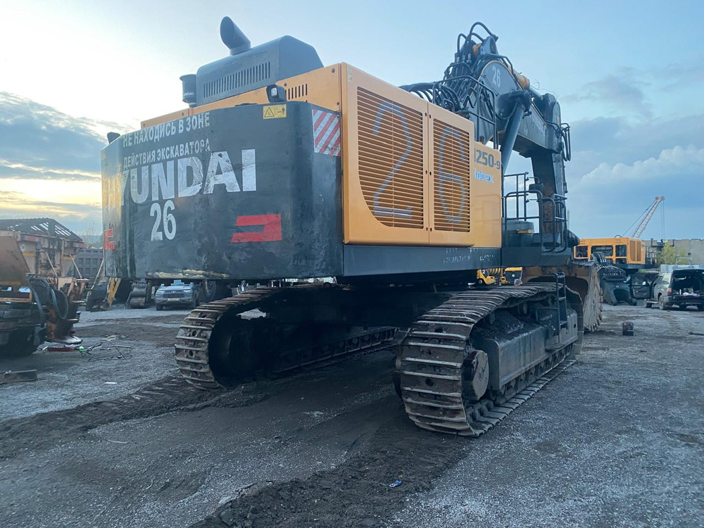 Hyundai R1250 Экскаватор R1250-9 (Дизельный, 23,0 л, 751 л.с., АТ)