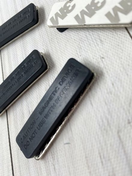 Магнит для бейджа 45х13 мм