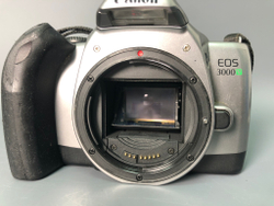 Canon EOS 3000V kit EF 28-90mm 4-5.6 II