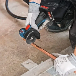 Шлифмашина угловая Bosch GWS 12V-76, без акк и з/у, 12В, 76мм (06019F2000)