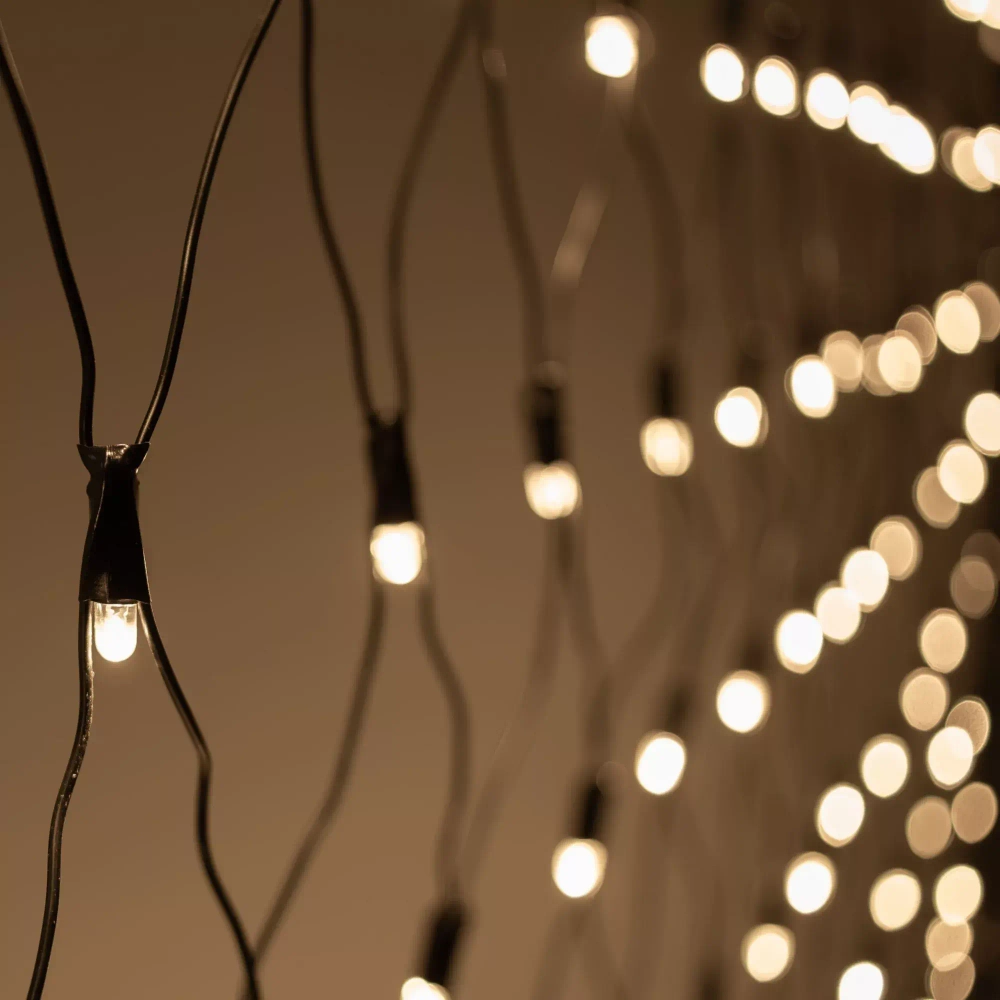 Светодиодная сетка с колпачком 2*2 м., 220В, 256 теплых белых LED, провод черный ПВХ, IP65, LTC (NTL256CAP-11-2WW)