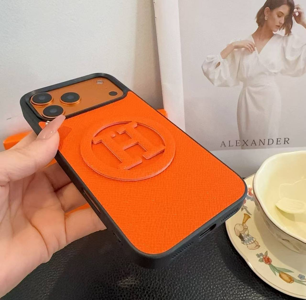 Чехол на iPhone 17 Pro Max Hermes