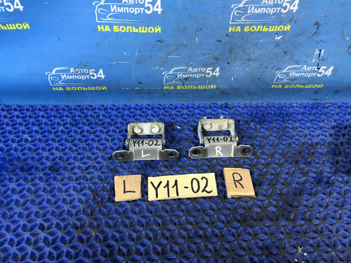 Петля багажника NISSAN AD 1999