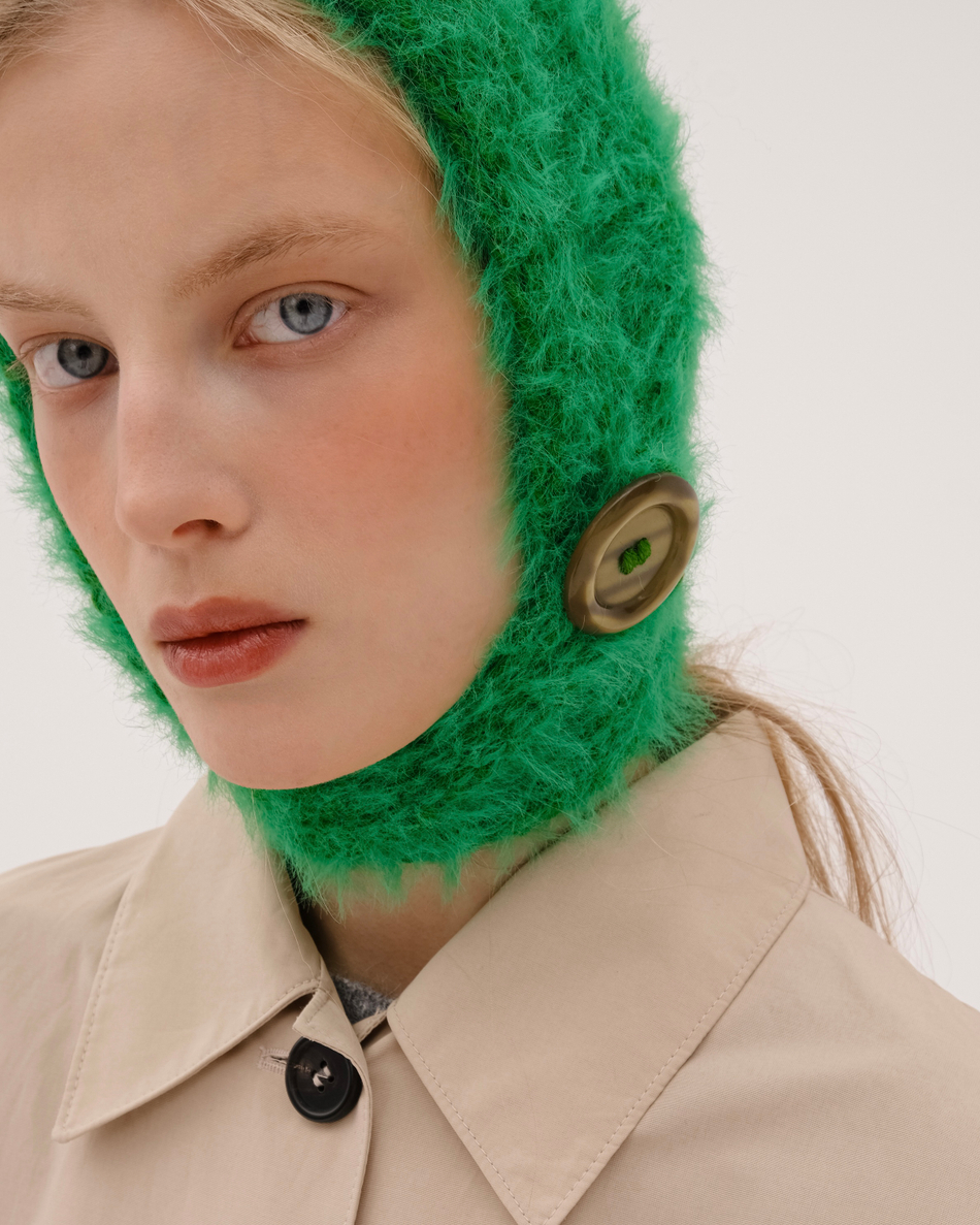 Вязаный чепчик Травушка-муравушка