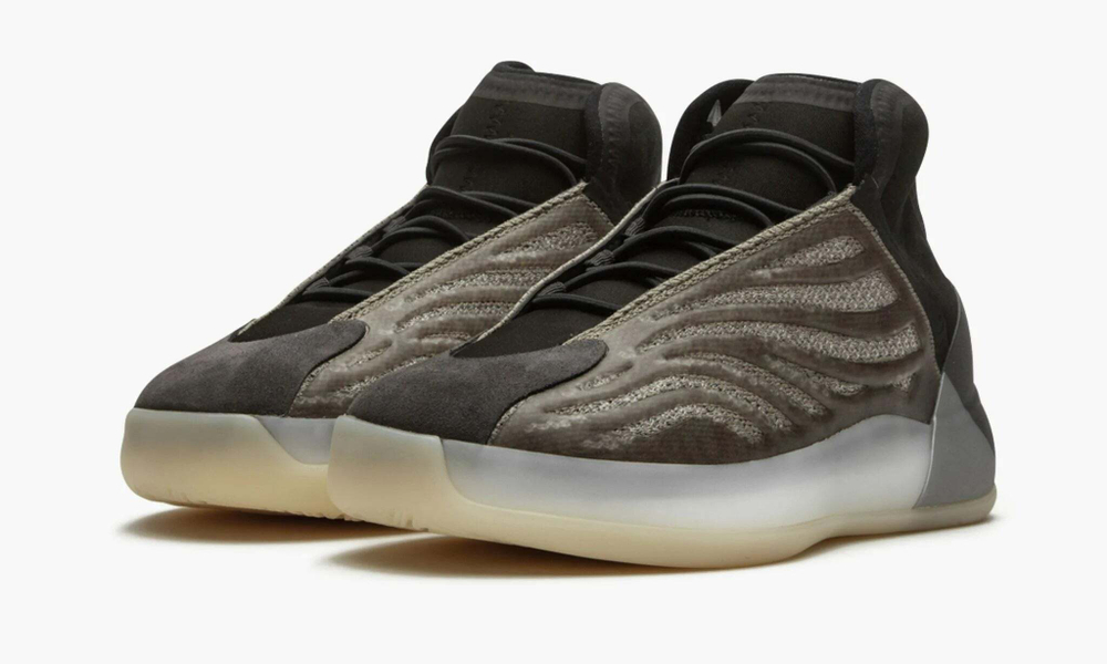 Yeezy QNTM Kids "Barium"