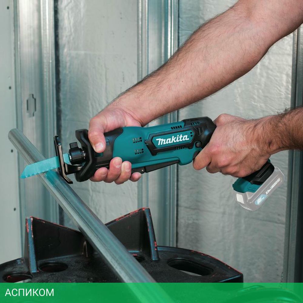 Сабельная пила Makita JR103DZ