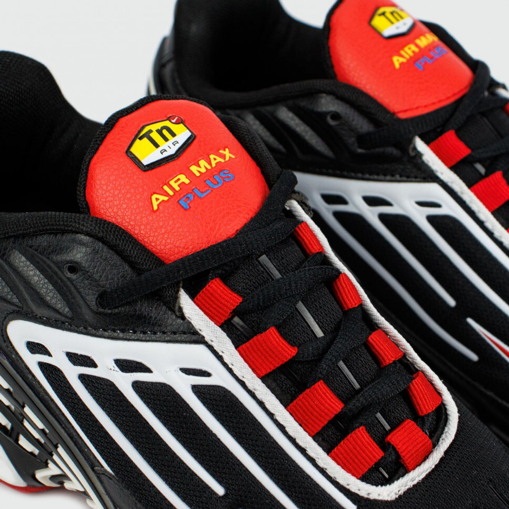 кроссовки Nike Air Max Plus 3 Tn Black / Red / Wh.