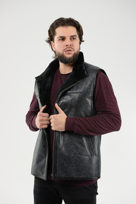 Жилет универсальный из натуральной дубленочной овчины, покрытие Брызги-темный мех