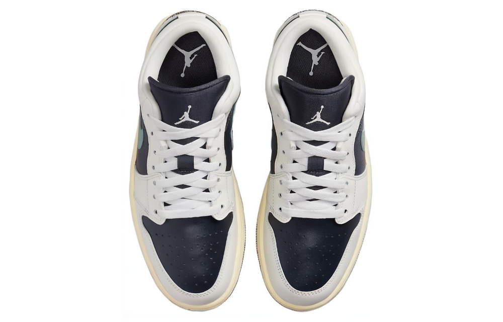 Кроссовки Jordan Air Jordan 1 Low Jade Smoke (Женская размерная сетка)