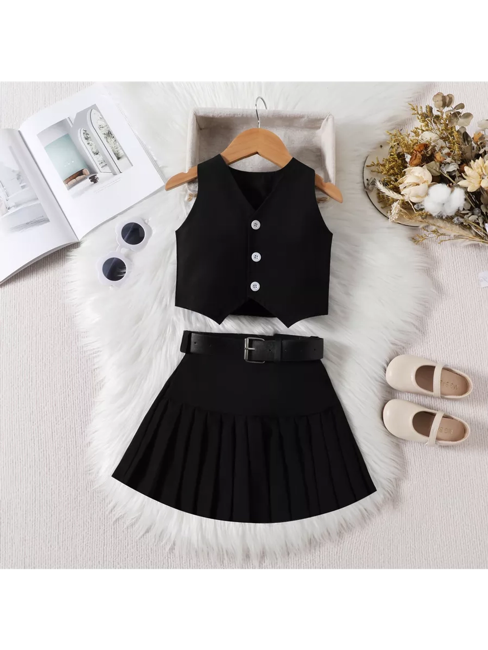 Костюм жилет с юбкой