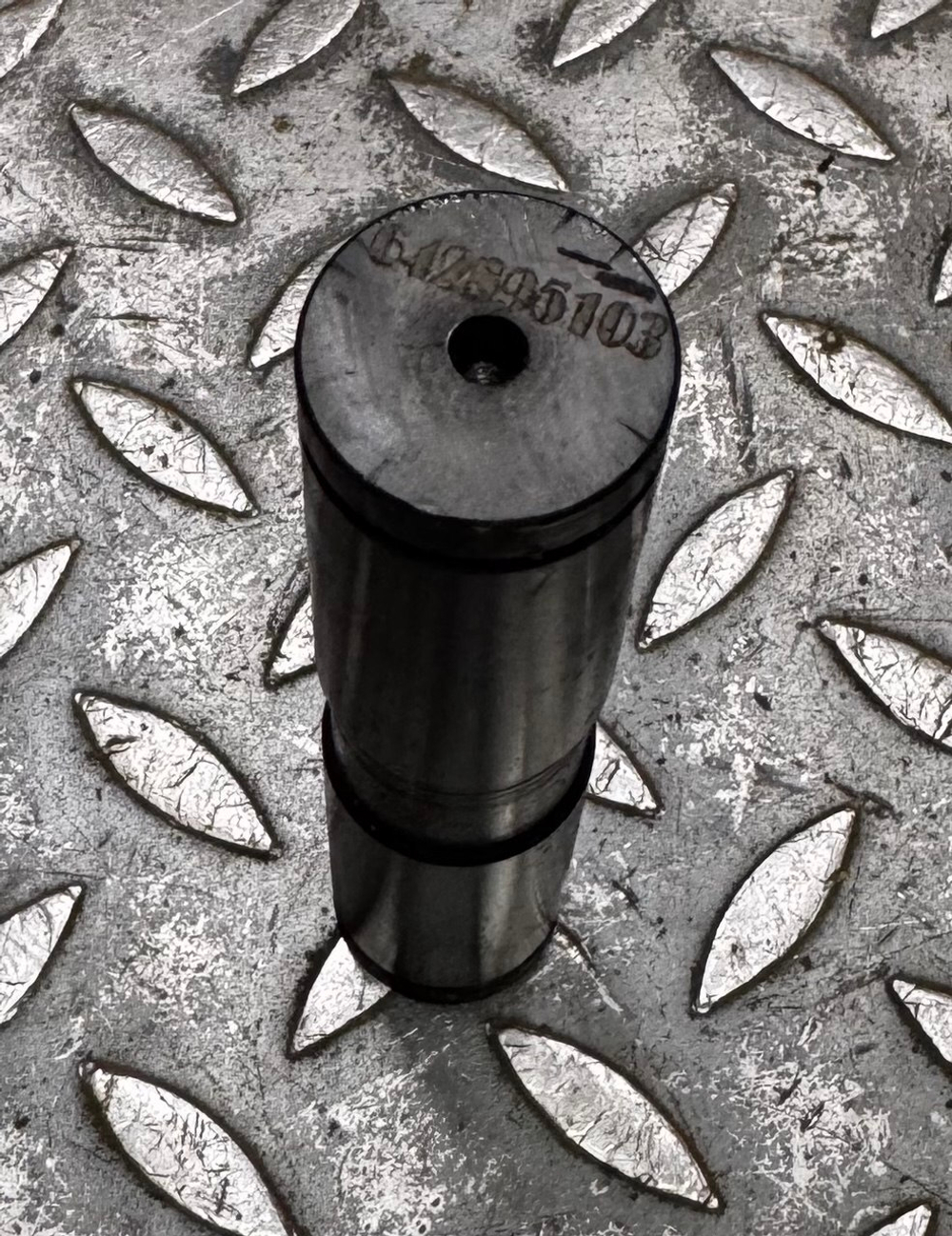 Палец 642895103