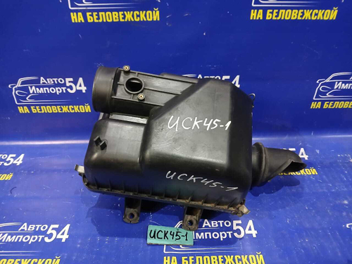 Корпус воздушного фильтра TOYOTA SEQUOIA 2000