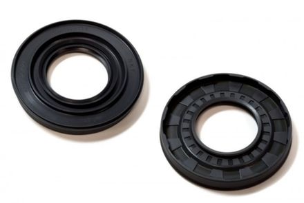 Сальник 50x100x13.5 (уплотнительное кольцо) для стиральной машины Indesit/Whirlpool C00313756