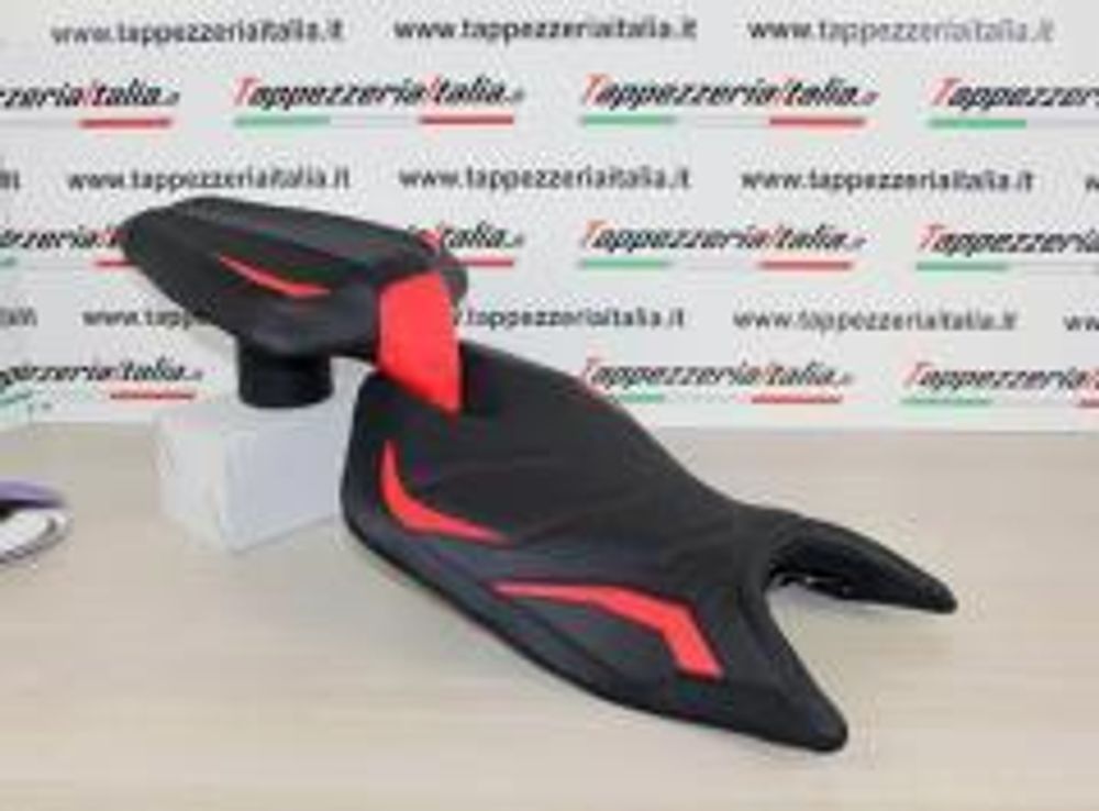 Aprilia Tuono 660 2021 Tappezzeria Italia Чехол для сиденья Противоскользящий Ультра-сцепление (Ultra-Grip)