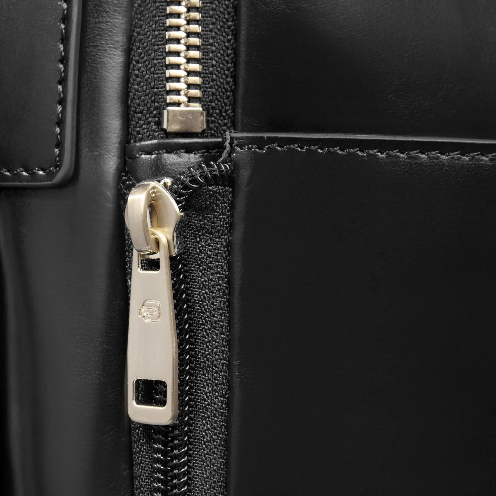 Рюкзак женский Blue Square CA6678B2/Nero