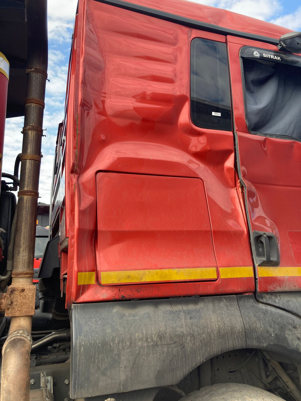 SITRAK C7H 8x4 Самосвал ZZ3316V466ME (Дизельный, 12,4 л, 540 л.с., МТ)