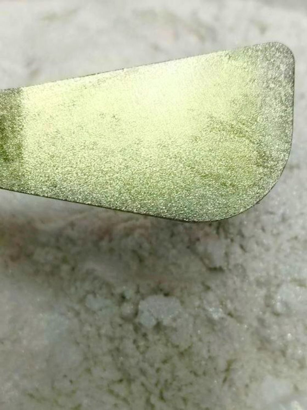 Пигмент 7076 - Золотой мерцающий жемчуг - универсальный