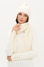 8427 Шапка женская (молочный)
