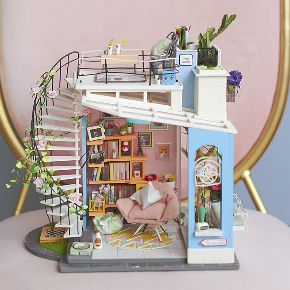 Румбокс Дом с мансардой Dora'S Loft DG12 (Rolife)