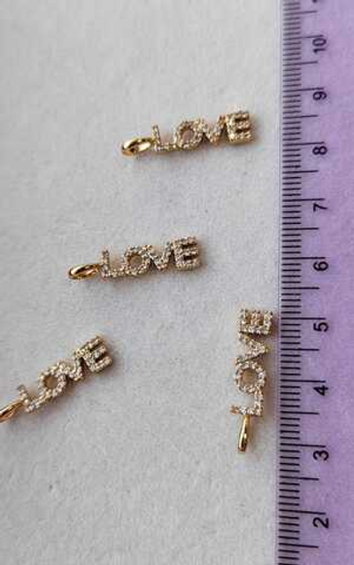 50249-з Подвеска со стразами "Love" 23*6мм, позолота