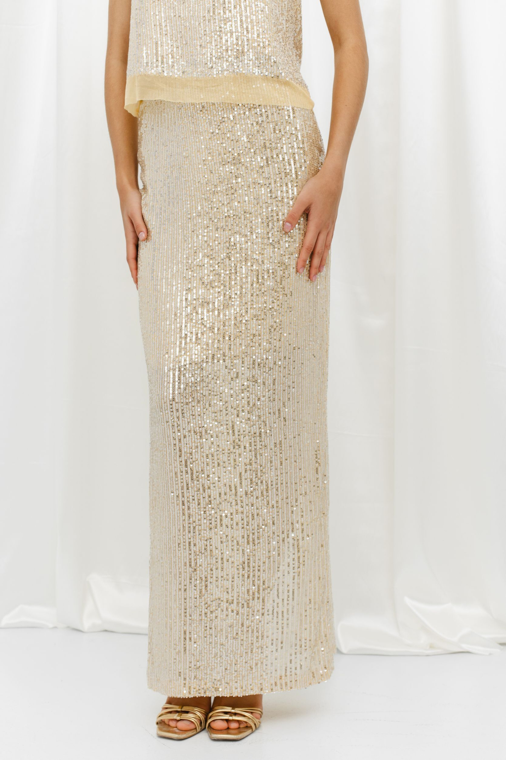 Юбка из пайеток макси
