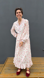 Платье "Рюши" из фактурного хлопка, нежно-розовые цветочки