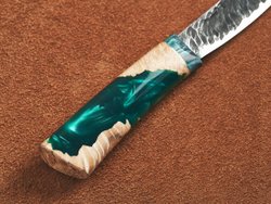 Якутский нож "Амга", сталь Х12МФ, рукоять стабилизированная карельская береза / акрил изумруд