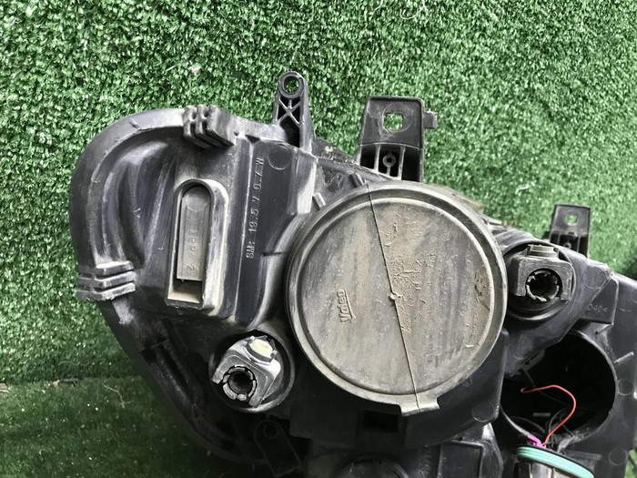 Фара левая Mercedes Sprinter W910 (19-нв) галоген