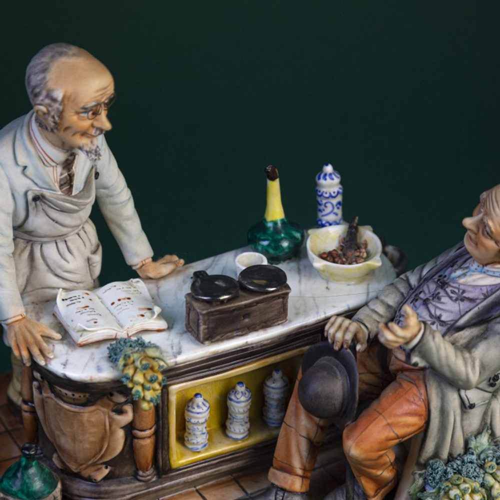Фарфоровая мануфактура Capodimonte «Эликсир здоровья»