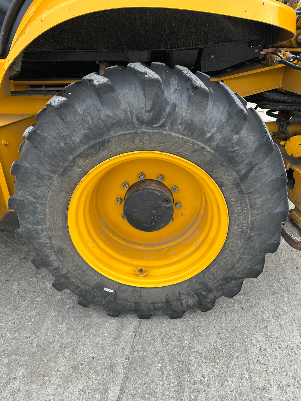 SHANMON 388 Экскаватор-погрузчик 388H (Дизельный, 4,8 л, 102 л.с., АТ)