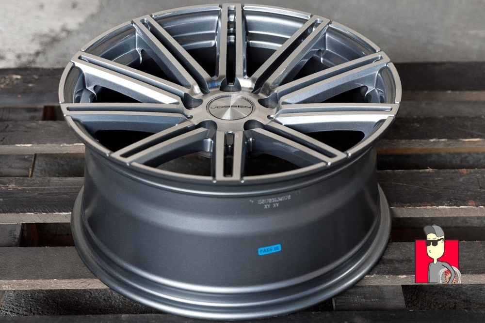 Комплект дисков Vossen CV4 17x8 et35 5x114.3