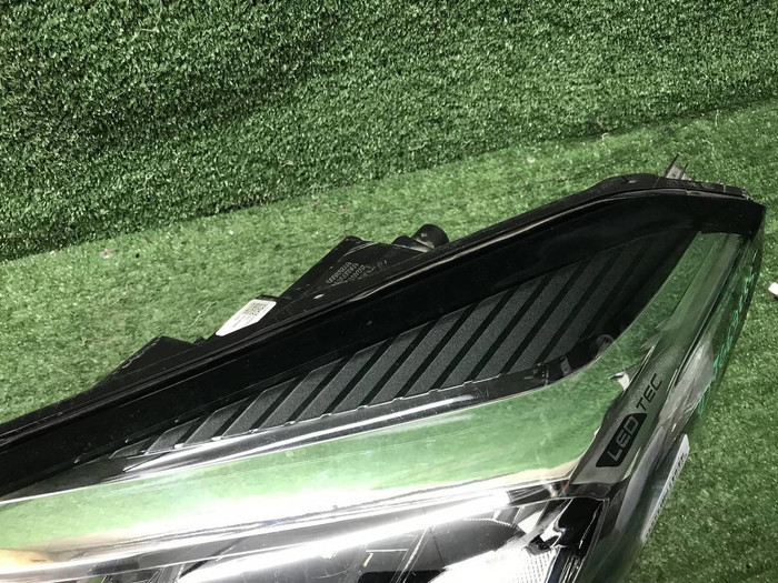 Битая Фара левая Chery Tiggo 8 (2018-н.в.) LED