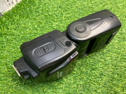 Nikon Speedlight SB-700