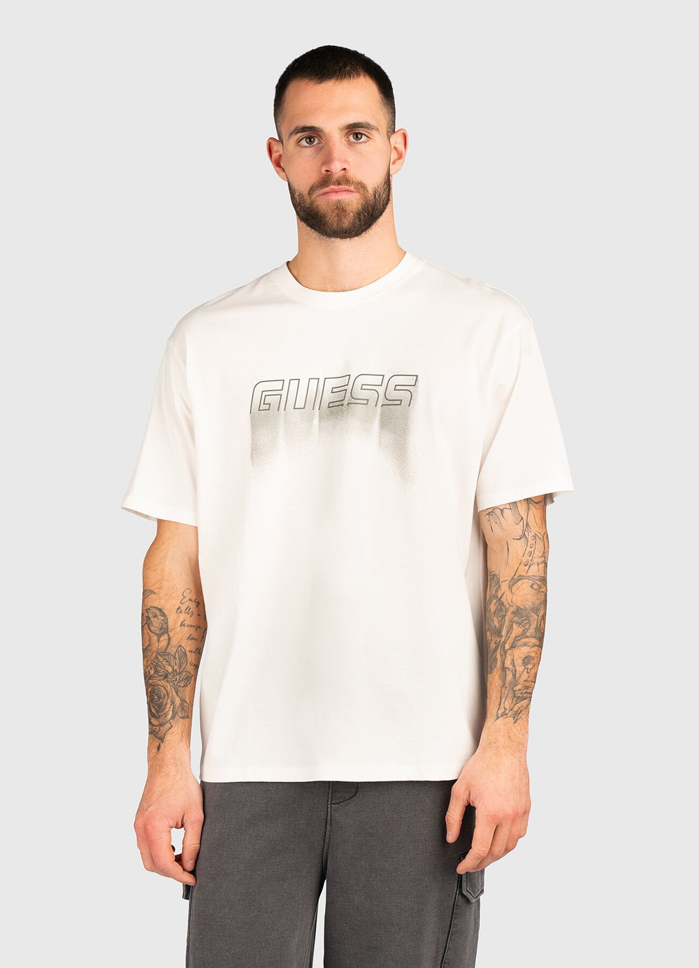 Футболка мужская GUESS