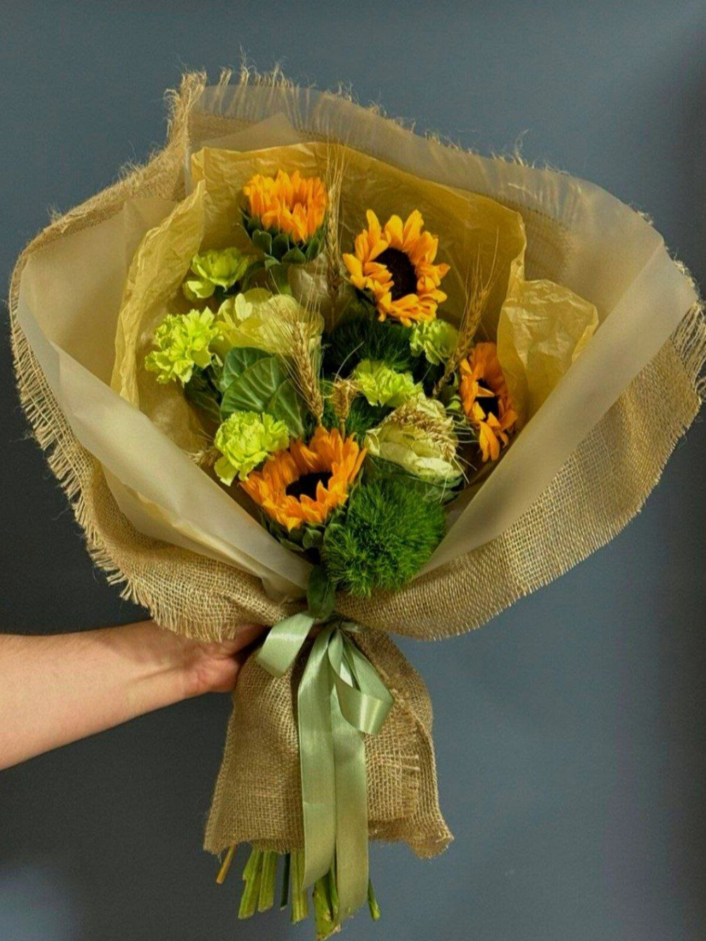 Букет "Сельский" из Дуантусов, Гелиантуса, Брассика