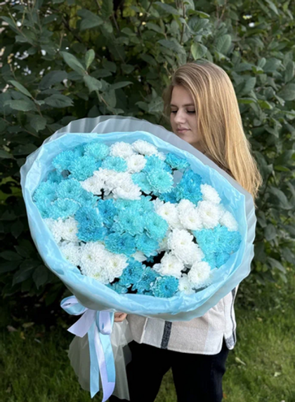 Букет бирюзовый гигант в круглом оформлении