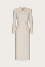 ПЛАТЬЕ ИЗ БЕЖЕВОЙ ШЕРСТИ С КРУЖЕВНЫМИ ВОРОТНИКОМ И МАНЖЕТАМИ