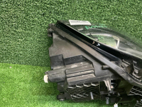 Фара правая VW Tiguan 1 (2011-2018) ксенон