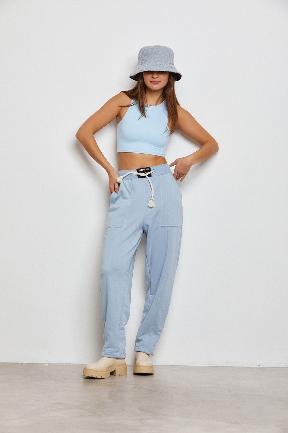 Брюки-бананы Toccotwo Женские Серо-Голубые