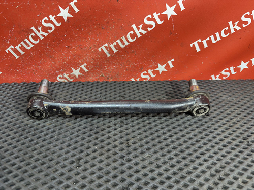 Стойка переднего стабилизатора