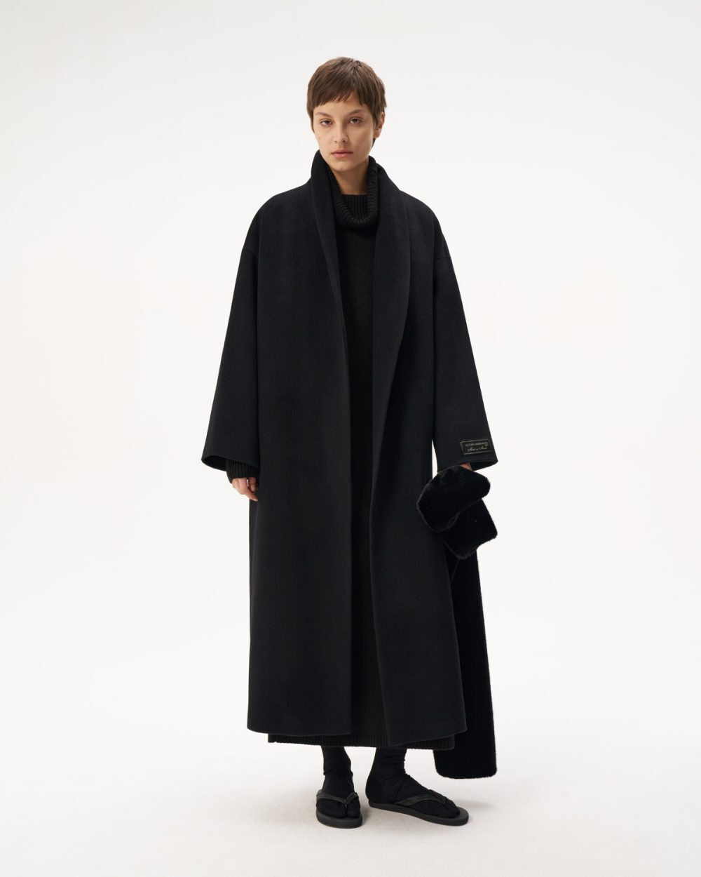 Пальто A-FW24/25-9403 Victoria Andreyanova